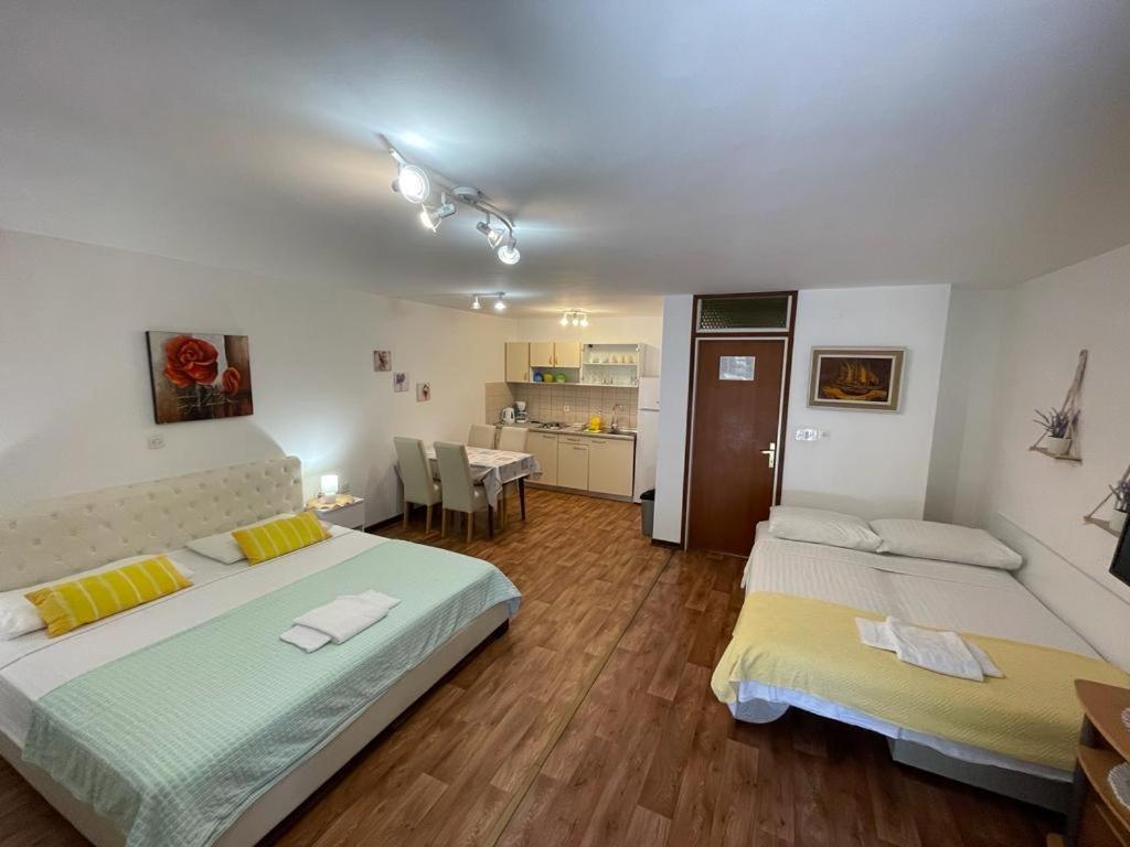 Apartmani Mavrinac Nerezine Værelse billede